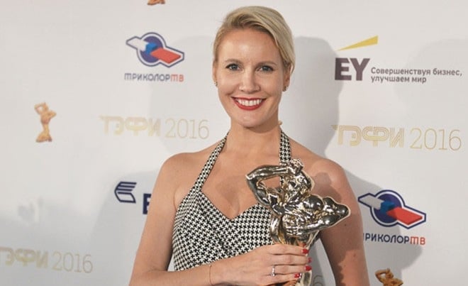 Елена Летучая с премией ТЭФИ Елена Летучая с премией ТЭФИ