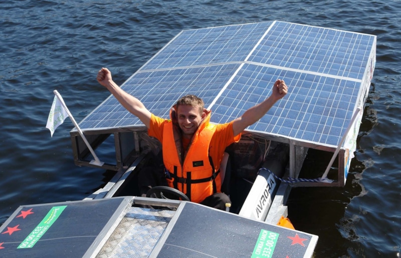 В России запускают первый катамаран на солнечных батареях