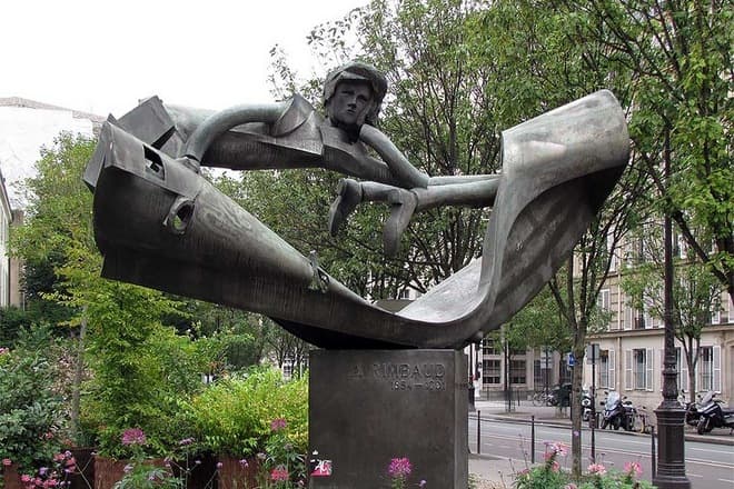 Памятник Артюру Рембо в Париже