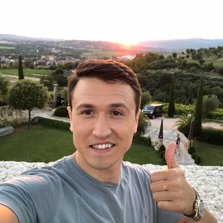 Евгений Назаров Евгений Назаров