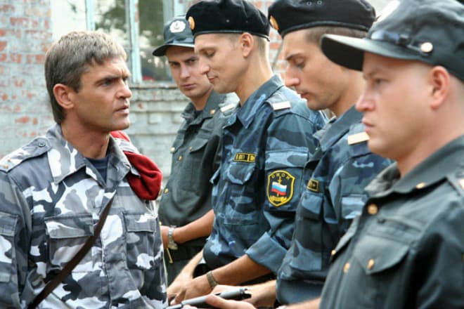 Игорь Лифанов на съемках сериала "Отряд"