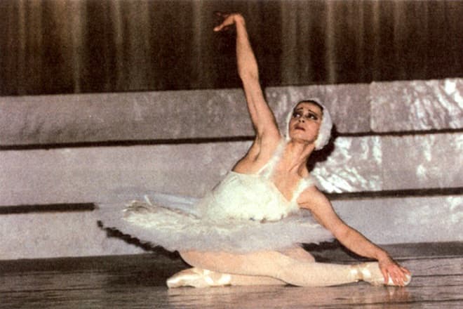 Надежда Павлова в балете «Лебединое озеро»