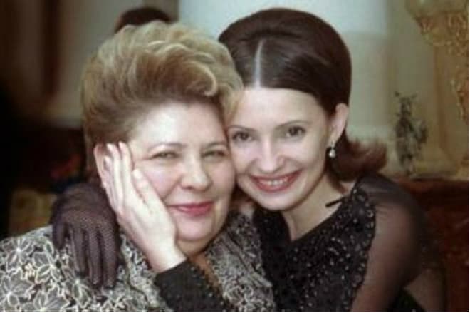 Юлия Тимошенко с матерью