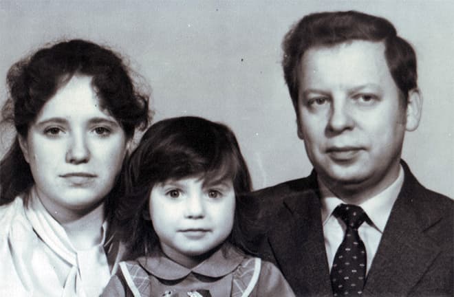 Ирина Слуцкая с родителями