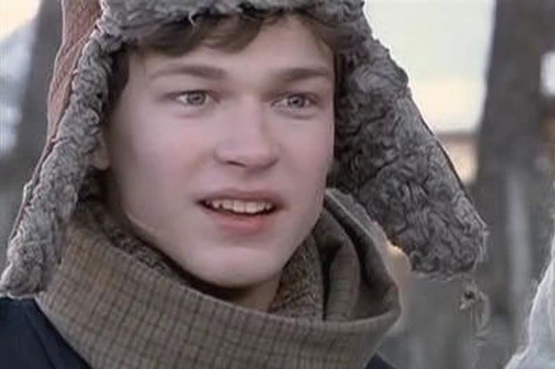Юрий Борисов в молодости (кадр из сериала «У каждого своя война»)