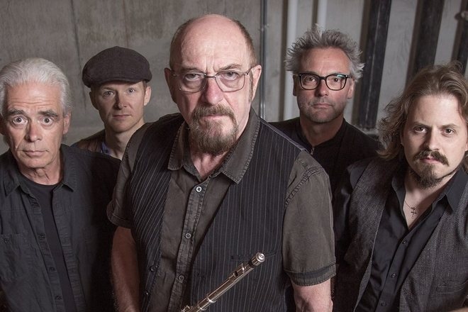 Группа Jethro Tull в 2018 году Группа Jethro Tull в 2018 году