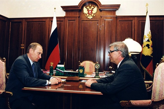 Владимир Путин и Сергей Игнатьев Владимир Путин и Сергей Игнатьев