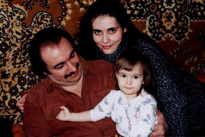 Марина и Сергей Дяченко с дочерью