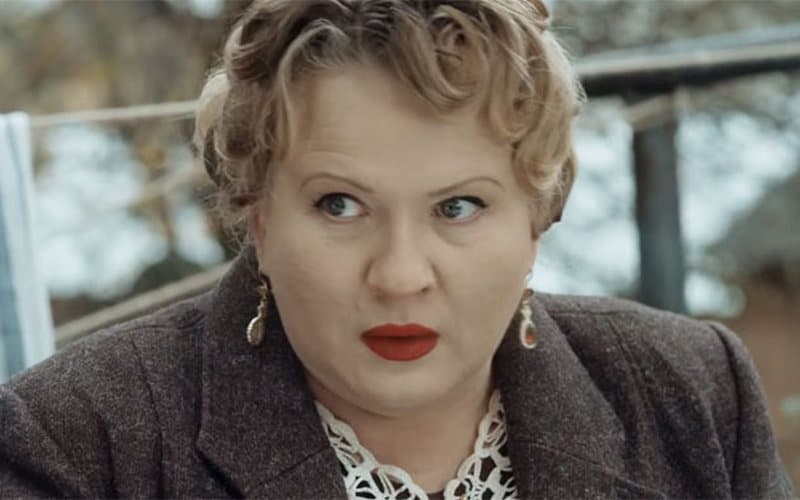 Олеся Жураковская (кадр из сериала «По законам военного времени»)