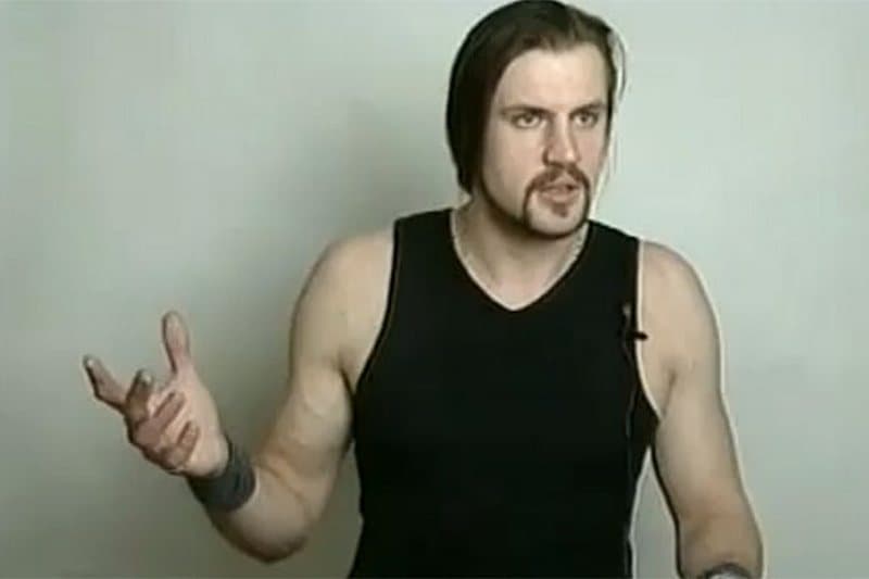 Актер Павел Шуваев (кадр из сериала «Адвокат»)