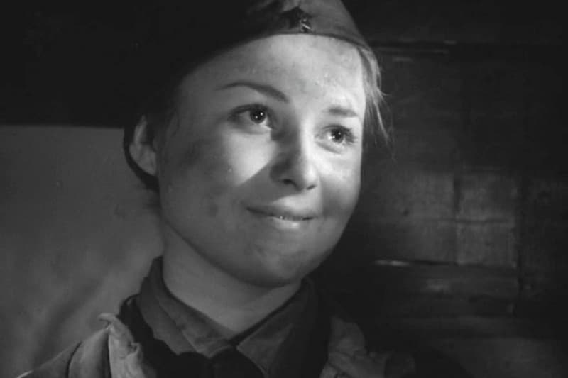 Людмила Егорова в молодости (кадр из фильма «Солдаты»)