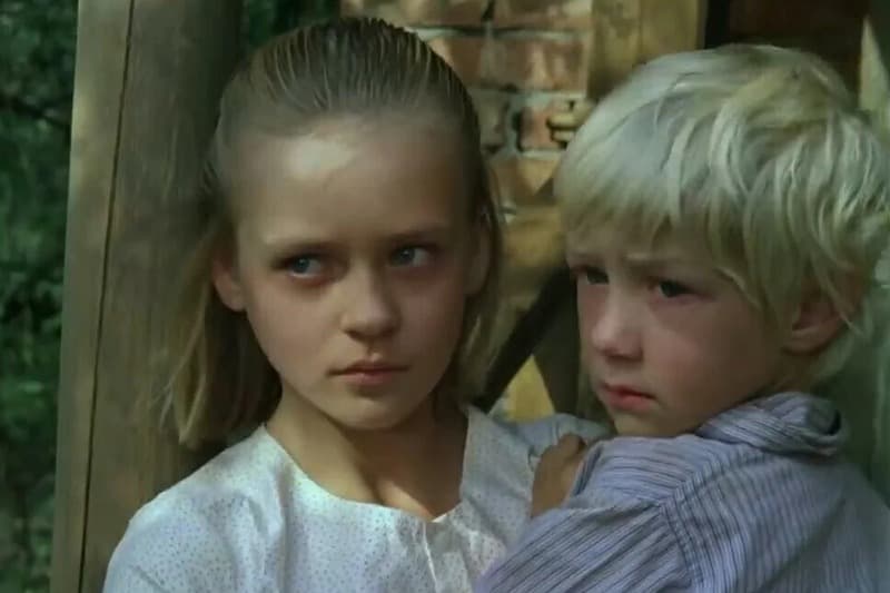 Ирина Иванова и Петр Крылов (кадр из фильма «Мужики!..»)
