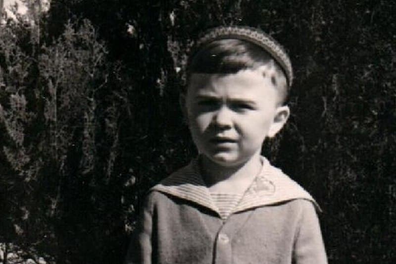 Андрей Караулов в детстве