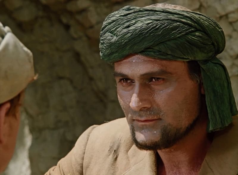 Кахи Кавсадзе в роли Абдуллы (кадр из фильма «Белое солнце пустыни»)