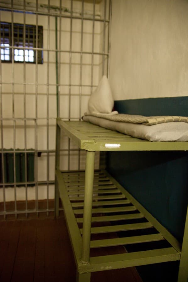 Кровать на тюремном жаргоне