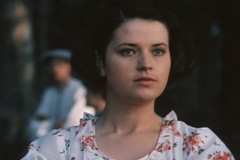 Людмила Шевель в молодости (кадр из фильма «Ещё до войны»)