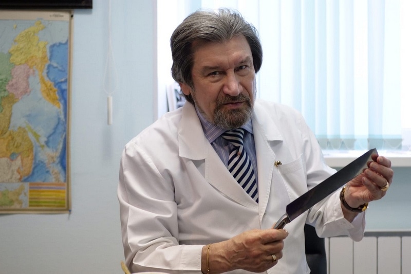 Врач Борис Орешков