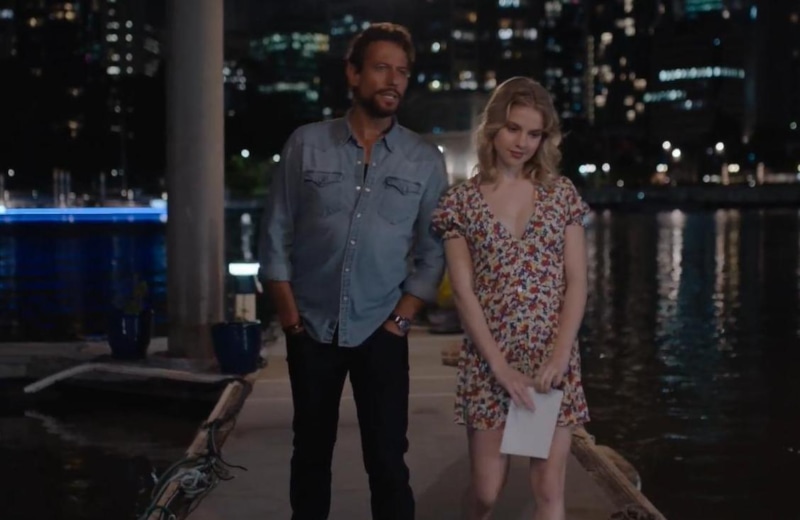 Йоан Гриффит и Элла Ньютон в сериале «Доктор Хэрроу»