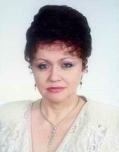 Российская Нефертити: разбираем образ сенатора Валентины Петренко