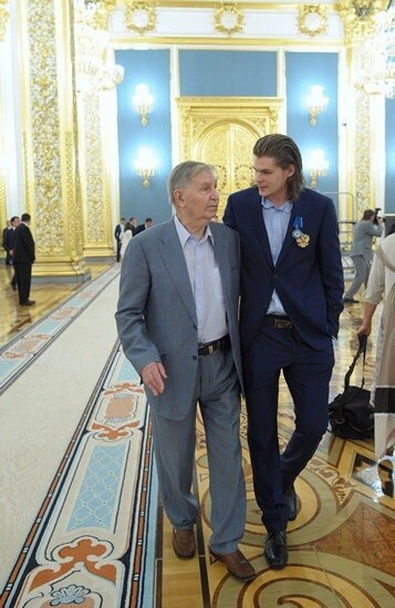 Виктор Тихонов и внук Виктор Тихонов и внук