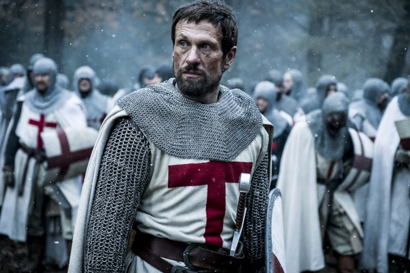 Саймон Мерреллс в сериале «Падение Ордена» Саймон Мерреллс в сериале «Падение Ордена»