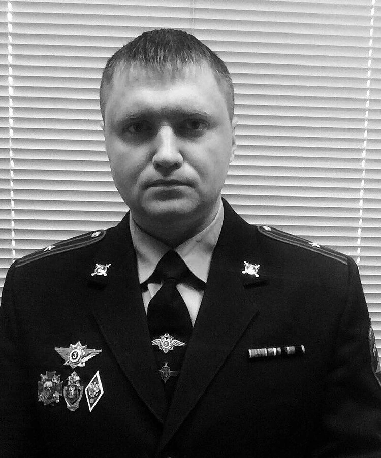 Владимир Воронцов в форме полицейского Владимир Воронцов в форме полицейского