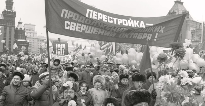 Восприятие перестройки в 1987 году (https://www.youtube.com/watch?v=HBtUHehB5h8)