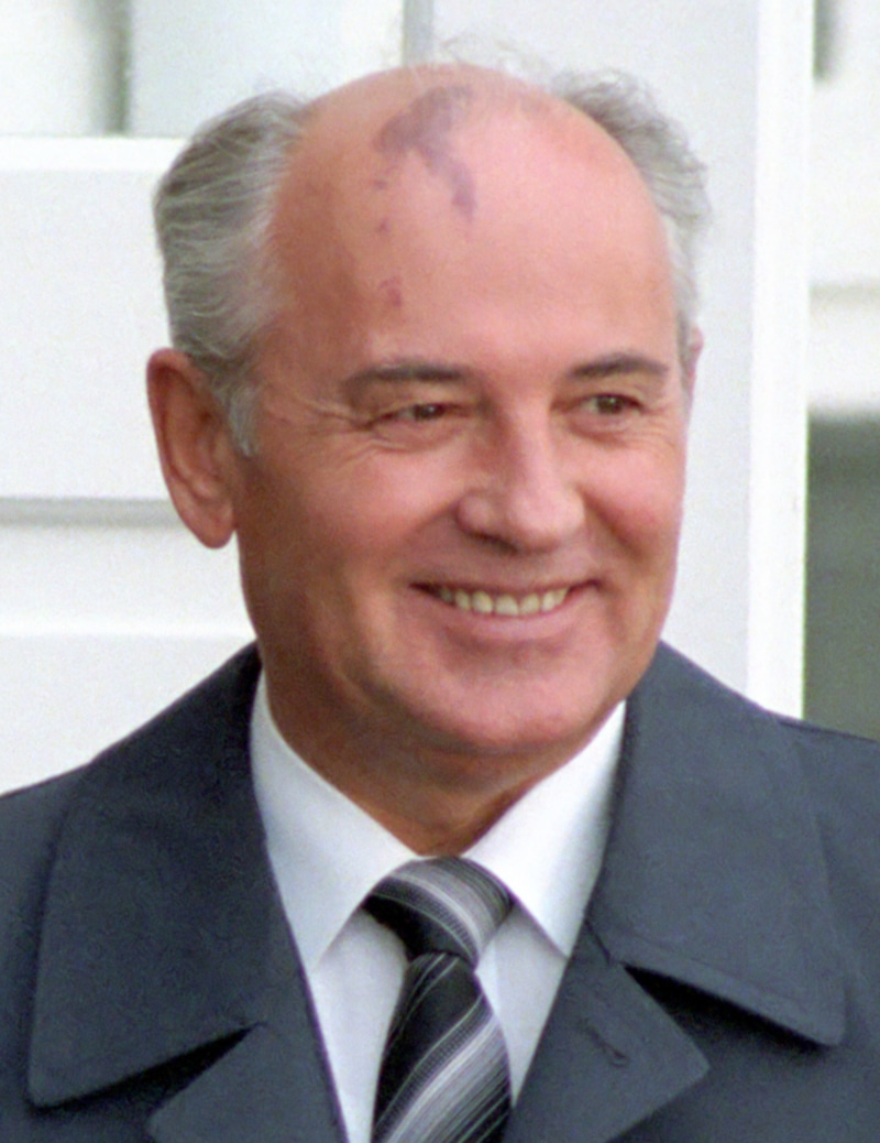 Сухой закон, Михаил Горбачев (https://commons.wikimedia.org/wiki/File:Gorbachev_%28cropped%29.png)