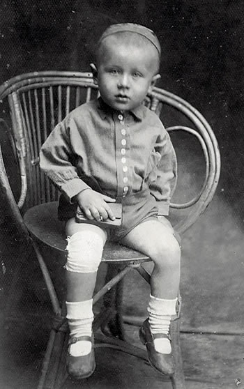 Виталий Коротков в детстве Виталий Коротков в детстве