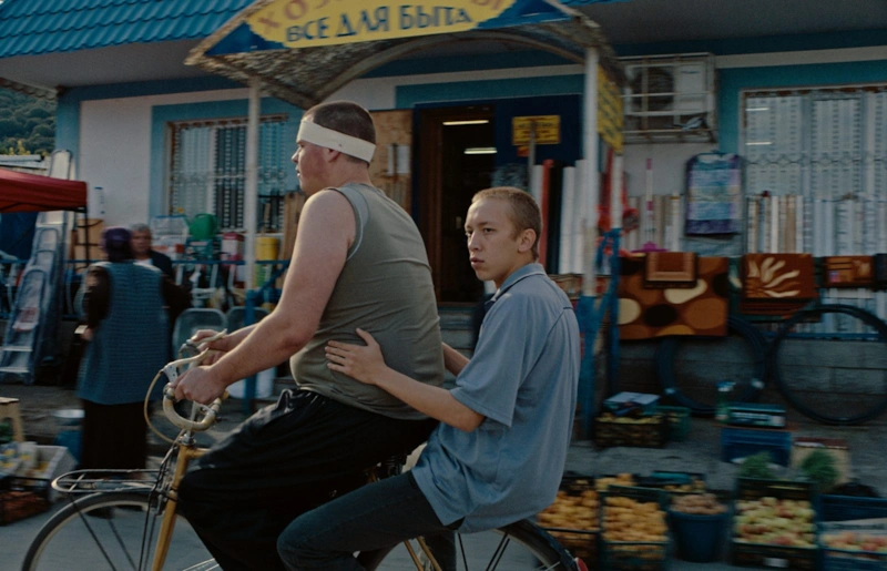 Лев Зулькарнаев в фильме «Экспресс»