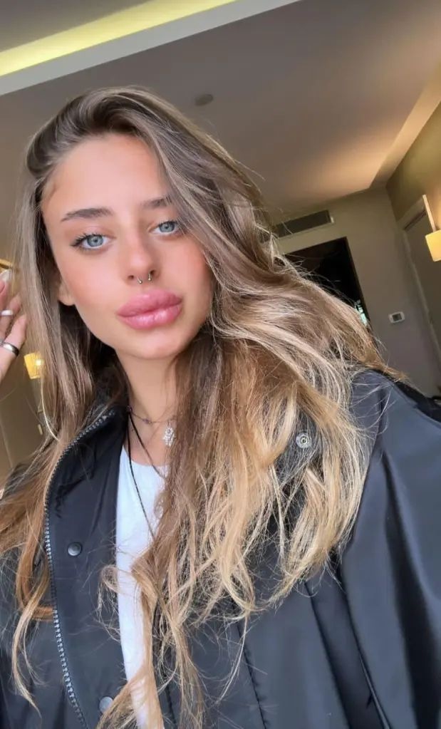 Заложница боевиков ХАМАС Миа Шем Заложница боевиков ХАМАС Миа Шем