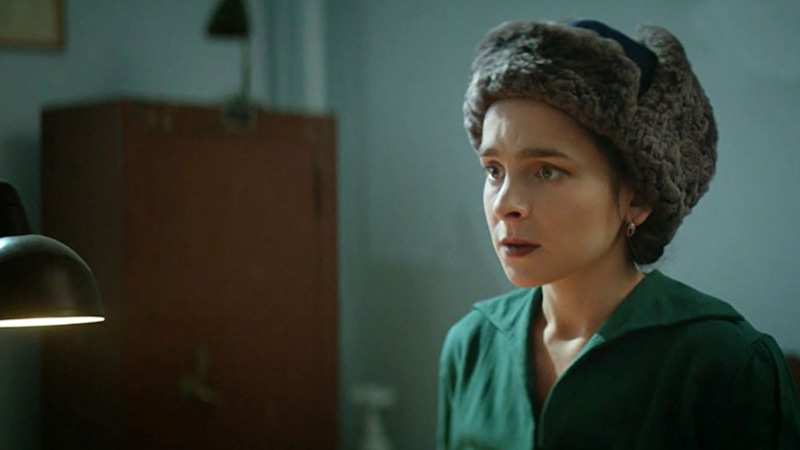 Яна Дюбуи в образе Сони в сериале «Шифр» / Фото: Кино-Театр.РУ