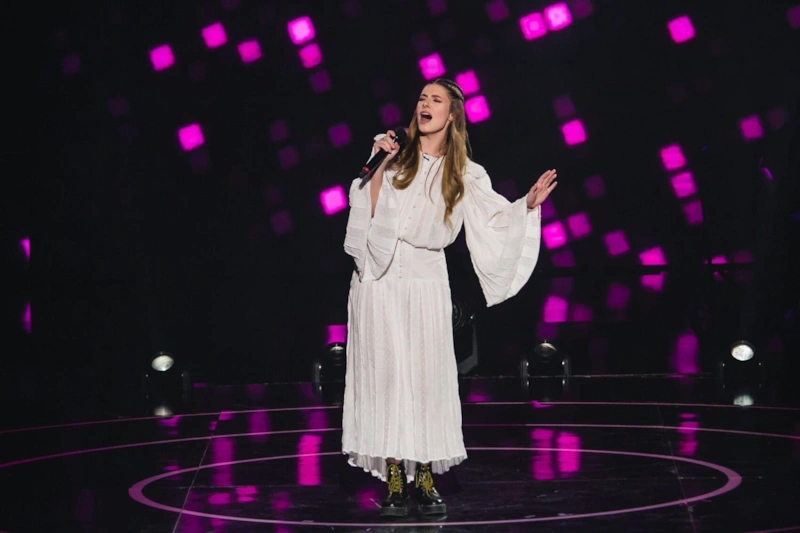 Дарья Петрожицкая в шоу «Голос страны»