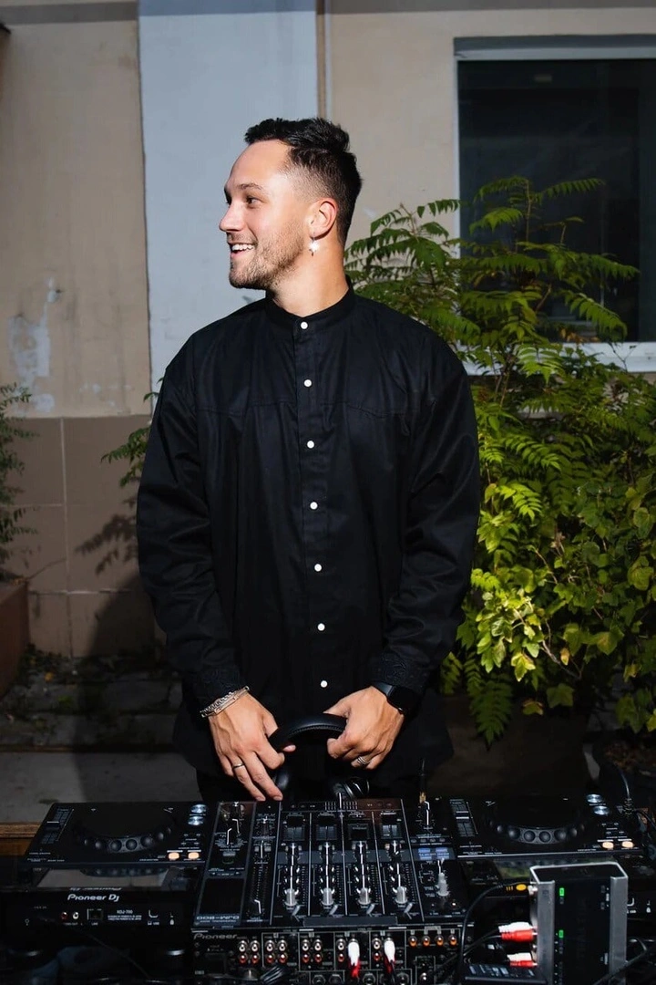 Диджей Алексей Миронов