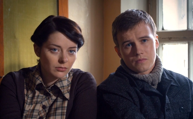 Гаркуша (Алексей Бардуков) и Тимофеева (Марина Александрова) в сериале «Мосгаз» / Фото: Wink