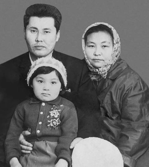 Клара Кузденбаева в молодости Клара Кузденбаева в молодости