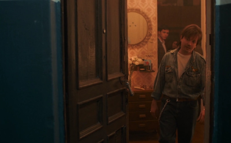 Иван Макаревич в образе Джона / Кадр из сериала «Слово пацана. Кровь на асфальте»