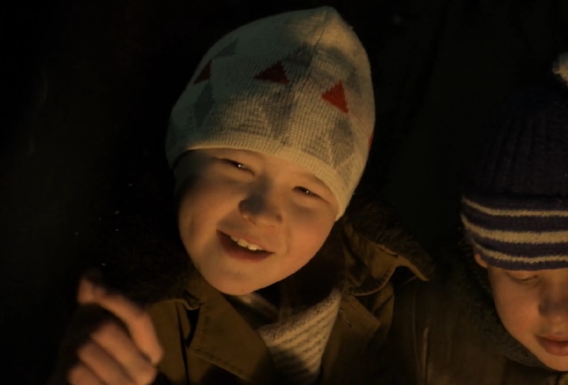 Альберт Тавабилов в образе Лампы / Фото: Кадр из сериала «Слово пацана. Кровь на асфальте»