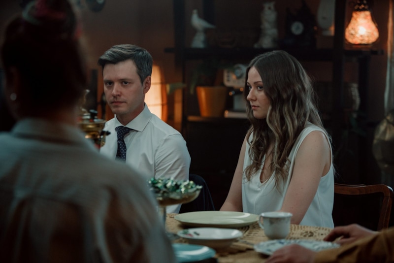 Яна (Ингрид Олеринская) и Паша (Ефим Петрунин) в сериале «Мафия – дело семейное» / Фото: Кино-Театр.РУ Яна (Ингрид Олеринская) и Паша (Ефим Петрунин) в сериале «Мафия – дело семейное» / Фото: Кино-Театр.РУ