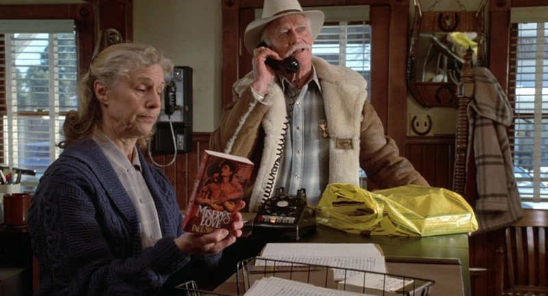 Фрэнсис Стернхаген и Ричард Фарнсуорт в триллере «Мизери»