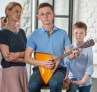 Юлия Ромашина с сыновьями Юлия Ромашина с сыновьями