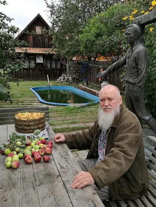 Сергей Соловьев и скульптура Василия Шукшина