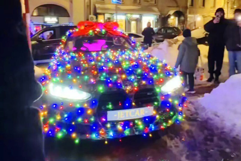 Анна Хилькевич подарила дочери иномарку