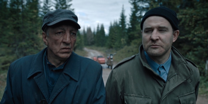 Мурзин (Алексей Розин) и Шестипалый (Евгений Мундум) в сериале «Территория» / Фото: Кино Mail.ru Мурзин (Алексей Розин) и Шестипалый (Евгений Мундум) в сериале «Территория» / Фото: Кино Mail.ru