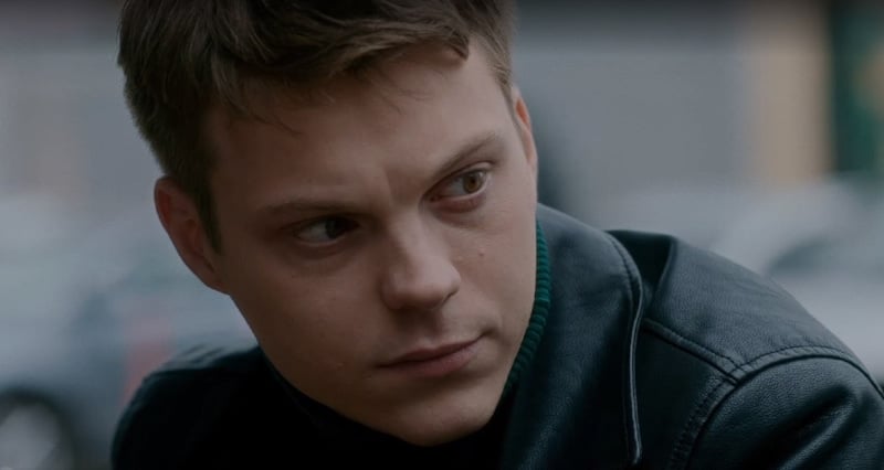 Влад Коноплев в образе Фила / Фото: Кадр из сериала «Отмороженные» Влад Коноплев в образе Фила / Фото: Кадр из сериала «Отмороженные»