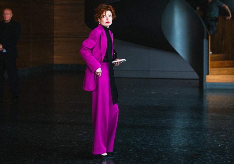 Эмилия Спивак в образе Олеси в сериале «Отмороженные» / Фото: Кинориум