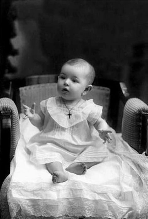 Вероника Тушнова в детстве