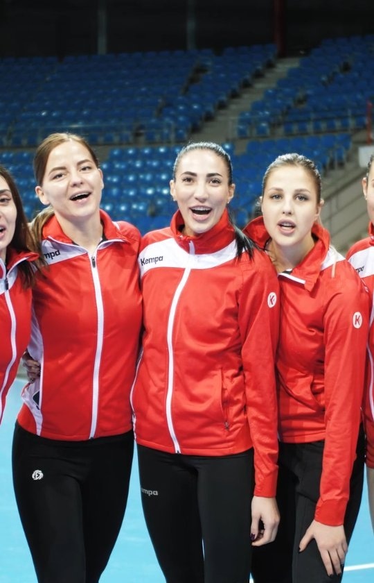 Виктория Дивак в клубе «Астраханочка»