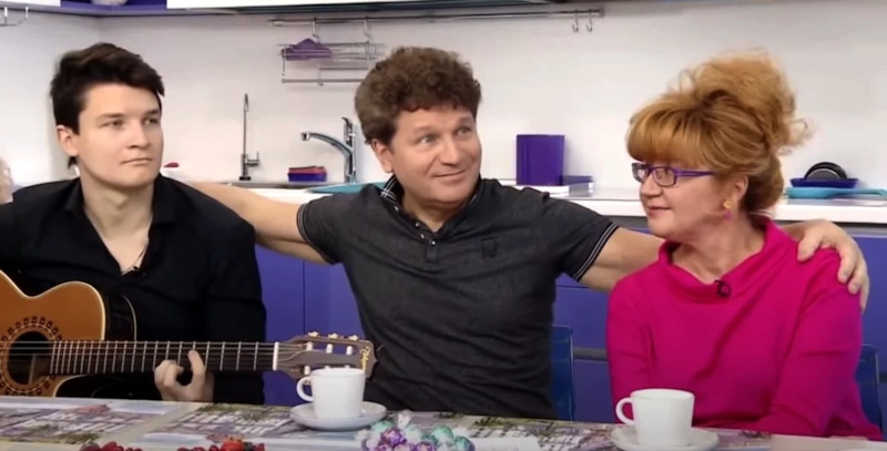 Сергей Минаев–младший, отец Сергей Минаев и мама Елена Минаева Сергей Минаев–младший, отец Сергей Минаев и мама Елена Минаева