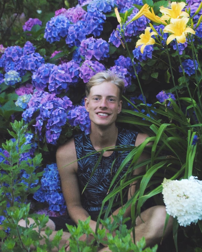 Цветовод из Бреста Кирилл Кветка Цветовод из Бреста Кирилл Кветка